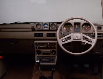 Painel frontal Mitsubishi Pajero Wagon [Japan] '1983–91