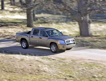 2006–09 Mitsubishi Raider Double Cab [North America] '2005–09