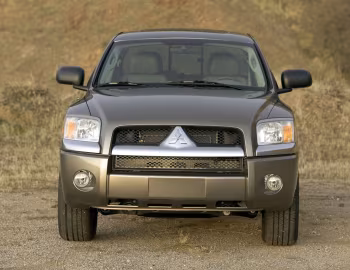 2006–09 Mitsubishi Raider Double Cab [North America] '2005–09