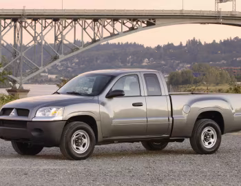 2006–09 Mitsubishi Raider Single Cab [North America] '2005–09