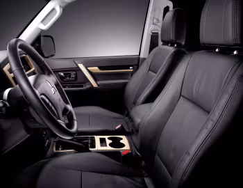 Интерьер RPM Mitsubishi Pajero 5-door '2008