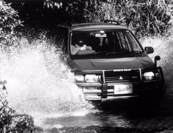Mitsubishi RVR Sports Gear '10.1992–11.1997