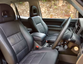Interior Mitsubishi Shogun 3-door [UK-spec] '2003–06