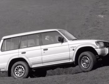 Mitsubishi Shogun 5-door [UK-spec] '1991–97