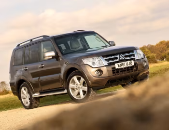 Mitsubishi Shogun 5-door [UK-spec] '2011–14