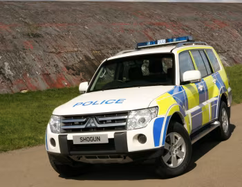 Mitsubishi Shogun 5-door Police [UK-spec] '2006–11