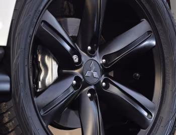 Mitsubishi Shogun "Black" [UK-spec] '2012