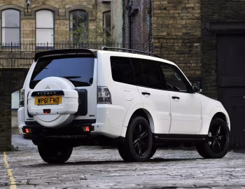 Mitsubishi Shogun "Black" [UK-spec] '2012