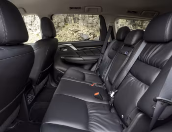 Interior Mitsubishi Shogun Sport [UK-spec] '2018–21
