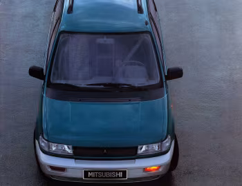 Mitsubishi Space Runner (N10W) '1991–95