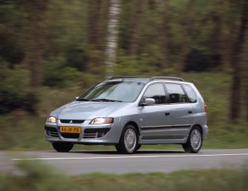 Mitsubishi Space Star [Worldwide] '2002–05