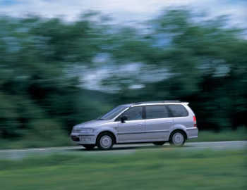 Mitsubishi Space Wagon [Worldwide] (N50) '1997–2003