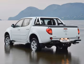 Mitsubishi Triton Double Cab [South Africa] '2013–16