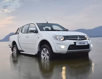 Mitsubishi Triton Double Cab [South Africa] '2013–16
