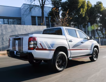 Mitsubishi Triton Athlete Double Cab [South Africa] '2023–24