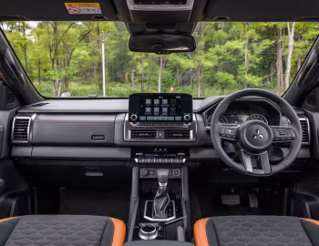 Panneau avant Mitsubishi Triton Athlete Double Cab [Thailand] '2023–pr.