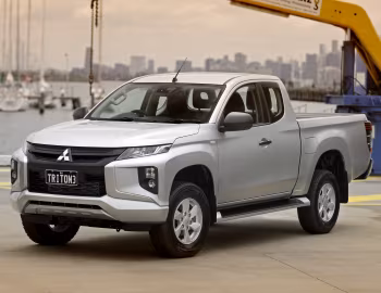 Mitsubishi Triton Club Cab [Australia] '2019–24