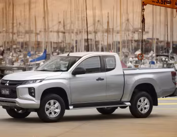 Mitsubishi Triton Club Cab [Australia] '2019–24