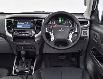 Торпедо Mitsubishi Triton Double Cab [South Africa] '2017–18