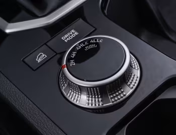 Interior Mitsubishi Triton GLS Double Cab [South Africa] '2024–pr.
