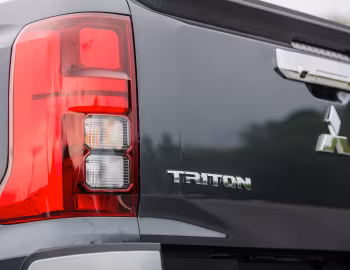 Mitsubishi Triton GLS Double Cab [Thailand] '2023–pr.