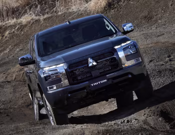 Mitsubishi Triton GLS Double Cab [Japan] '2024–pr.