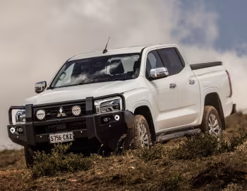 Mitsubishi Triton GLS Double Cab Accessorized [Australia] '2024–pr.