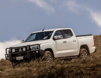 Mitsubishi Triton GLS Double Cab Accessorized [Australia] '2024–pr.