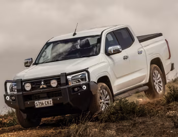 Mitsubishi Triton GLS Double Cab Accessorized [Australia] '2024–pr.
