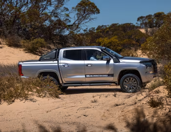 Mitsubishi Triton GLS Double Cab Pre-production [Australia] '12.2023