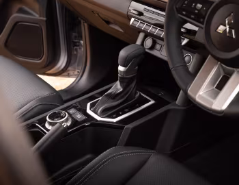 Interior Mitsubishi Triton GLS Double Cab Pre-production [Australia] '12.2023