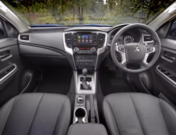 Торпедо Mitsubishi Triton GLS Premium Club Cab [Australia] '2019–24