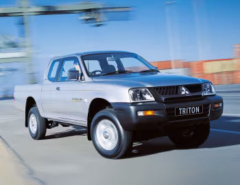 Mitsubishi Triton GLX Club Cab [Australia] (MK) '2004–06