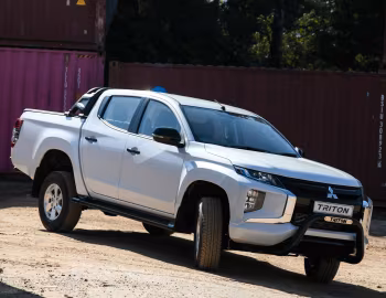 Mitsubishi Triton GLX "Limited Edition" Double Cab [South Africa] '2023–24