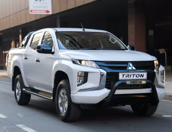 Mitsubishi Triton GLX "Limited Edition" Double Cab [South Africa] '2023–24