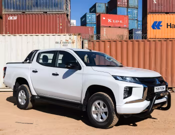 Mitsubishi Triton GLX "Limited Edition" Double Cab [South Africa] '2023–24