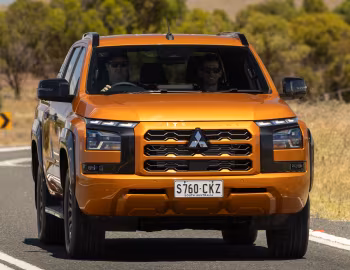 Mitsubishi Triton GSR Double Cab [Australia] '2024–pr.
