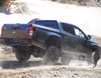 Mitsubishi Triton GSR Double Cab [Australia] '2020–24
