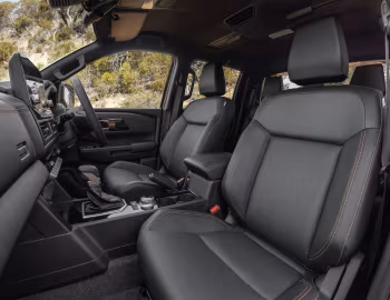 Interior Mitsubishi Triton GSR Double Cab Pre-production [Australia] '12.2023