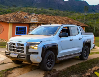 Mitsubishi Triton Katana [Latam] '2024–pr.