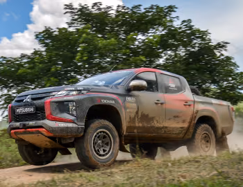 Mitsubishi Triton Ralliart AXCR '2022–23