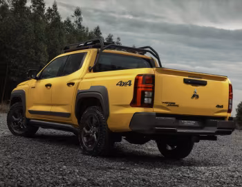 Mitsubishi Triton Savana [Latam] '2025–26