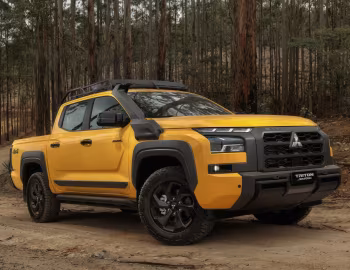 Mitsubishi Triton Savana [Latam] '2025–26