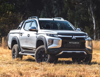Mitsubishi Triton Xtreme Double Cab [South Africa] '2020–23