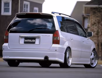 WALD Mitsubishi Chariot Grandis '1997–2002