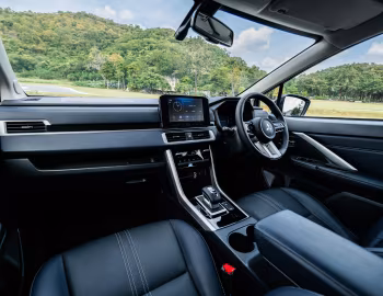 Interior Mitsubishi Xpander Cross HEV [Thailand] '2024–pr.