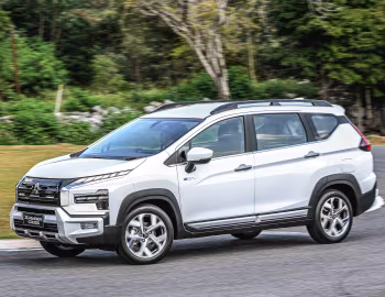 Mitsubishi Xpander Cross HEV [Thailand] '2024–pr.