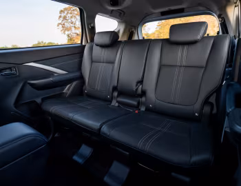Interior Mitsubishi Xpander Cross HEV [Thailand] '2024–pr.