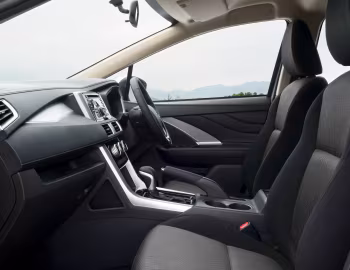 Interior Mitsubishi Xpander Sport '2017–21