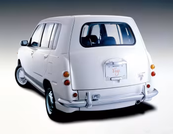 Mitsuoka Yuga '03.2000–09.2002